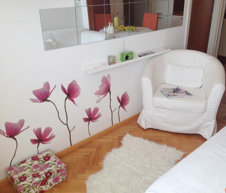 Magnolia Suite Split Room photo